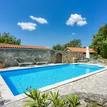 Menta 1 - Indigenous Stone House By Guide *